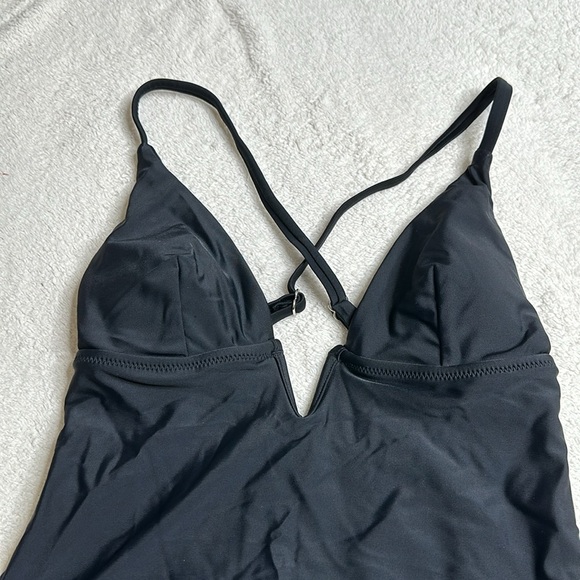 Black Deep V Neck Crisscross Back Adjustable Strap one piece. Sz Small - Picture 3 of 9
